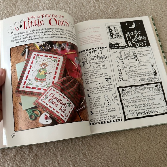 Goose Berry Patch Christmas Book Cook & Art, book 3, 2001, 160 pages. - Picture 9 of 10